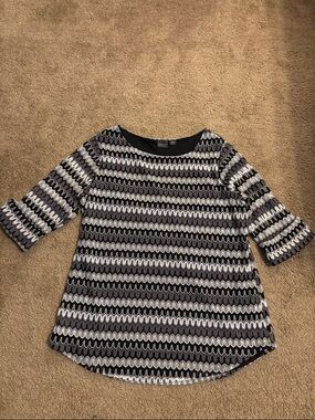 Covington Black and White Wave-Print Blouse